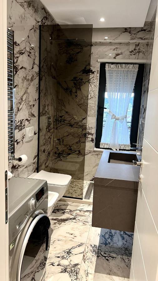 Zeus Tirana Suite Deluxe 외부 사진